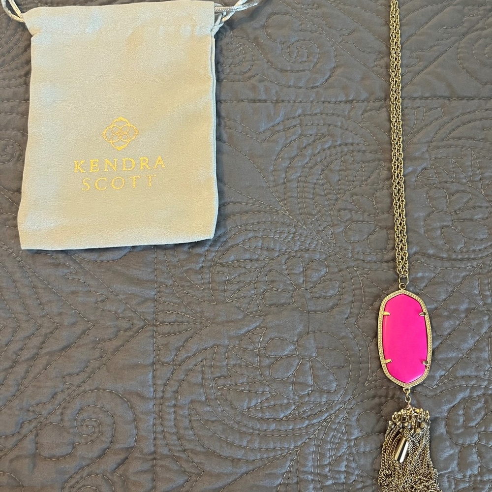 Kendra Scott Rayne Necklace Magenta Magnesite